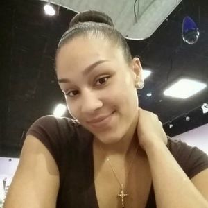 Meet your Posher, Desirae